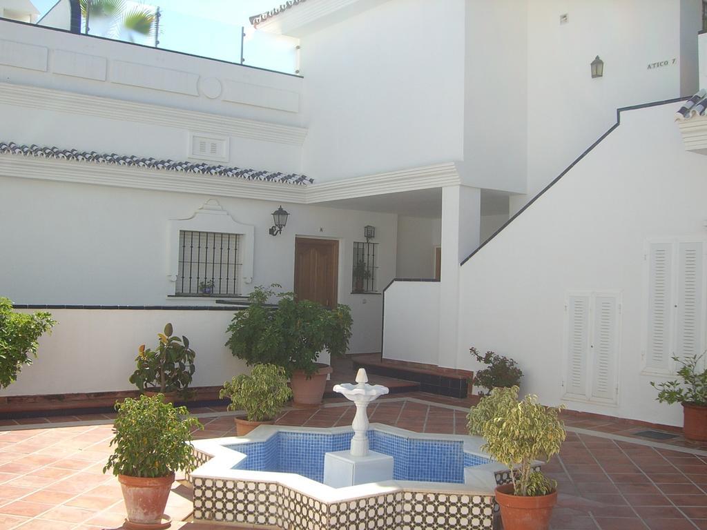 Apt Mijas Costa Arkadia Beach El Faro Marvellous Frontbeach With Stunning Seaviews And Historic Lighthouse Фуeнхирола Екстериор снимка